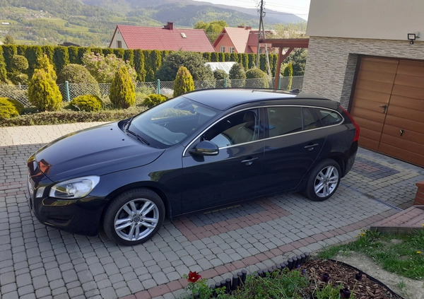 Volvo V60 cena 34800 przebieg: 189000, rok produkcji 2012 z Limanowa małe 46